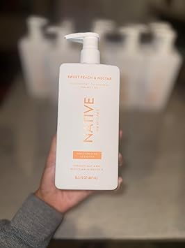 Native Moisturizing Shampoo-Sweet Peach & Nectar