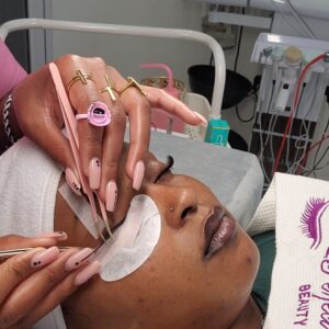 Lashes Installation Service